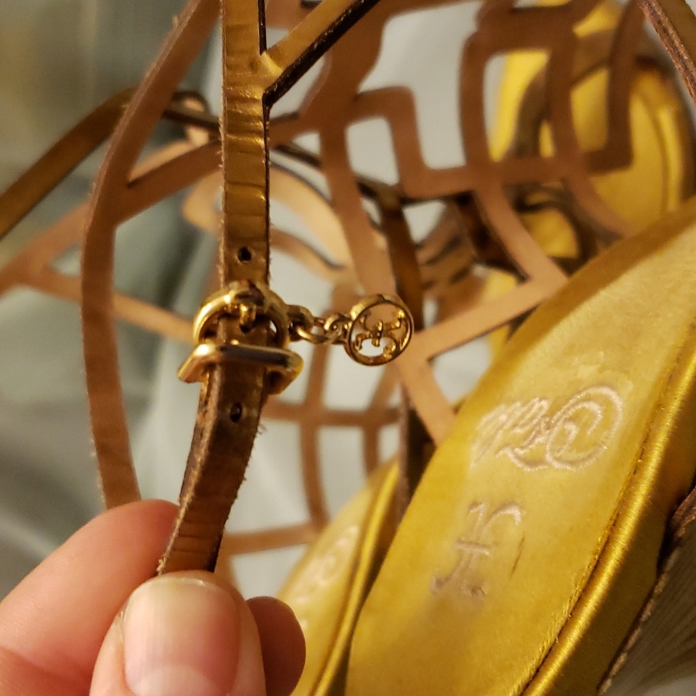 Fabi Couture gold cutout leather heels 38/7 - Picture 4 of 8